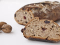 Pan de masa madre con semillas y arandanos